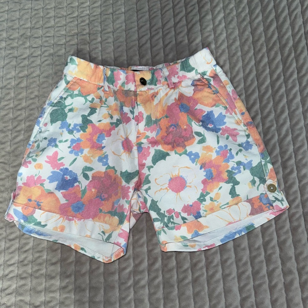 TOPSHOP Floral Shorts Size 4